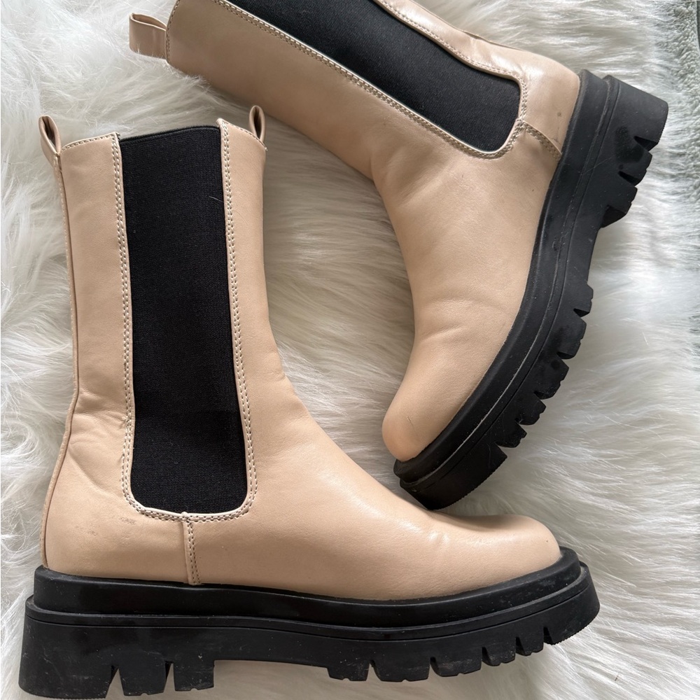 Stylish Beige and Black Platform Boots
